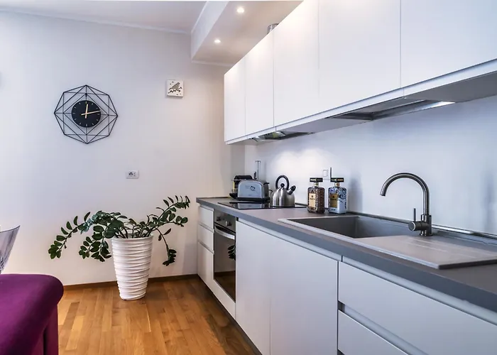 5 Min Walk From Subway Elegant & Modern Apartmán Milán
