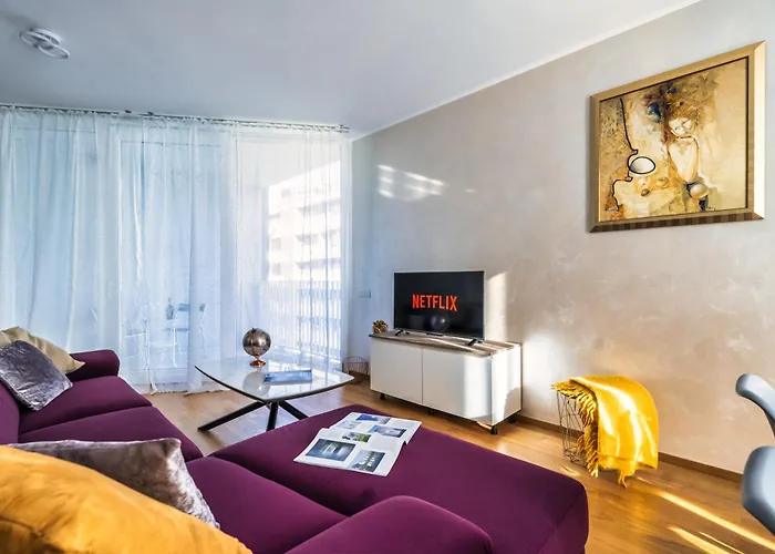 5 Min Walk From Subway Elegant & Modern Apartmán *